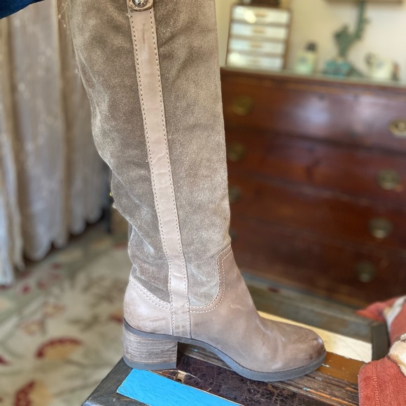 BCBGENERATION TALL LEATHER BOOTS - Picture 5 of 12